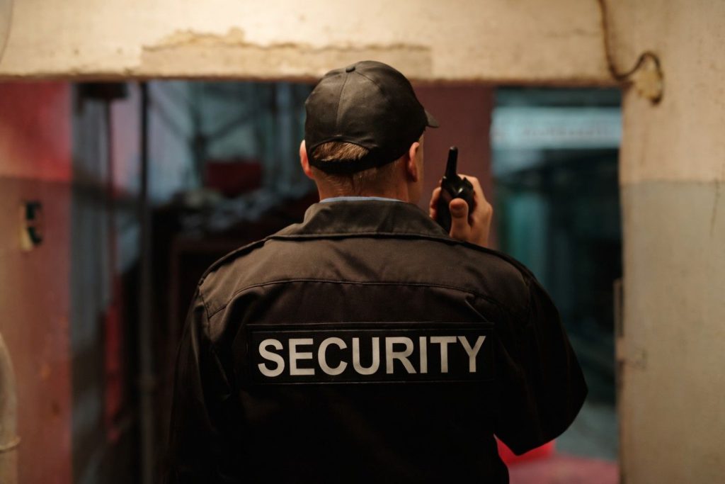 risks without static guarding services